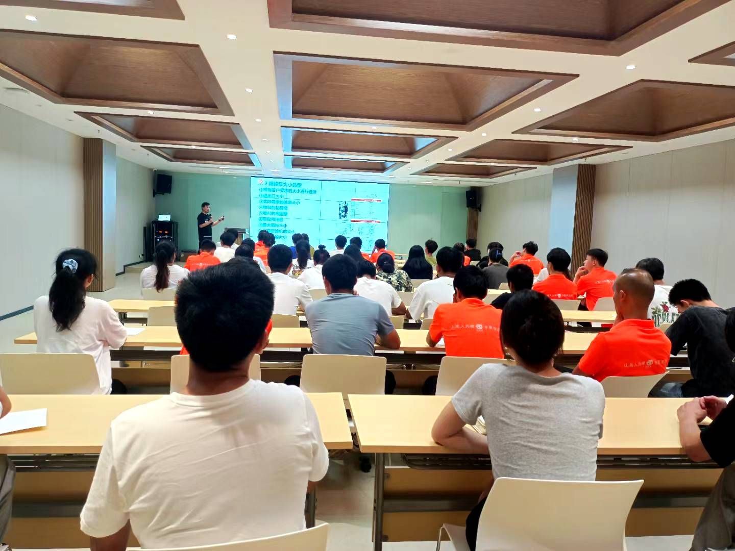 邊鋒機(jī)械集團(tuán),隔膜泵廠家,進(jìn)口泵替換,營銷選型培訓(xùn)